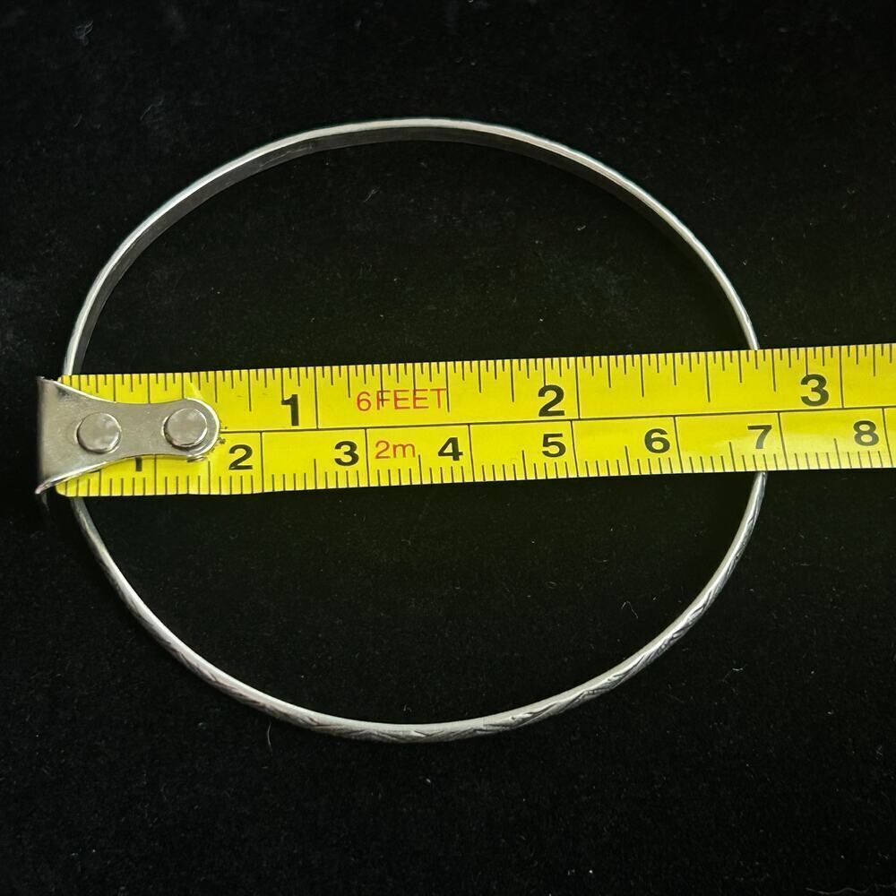 Vintage Marked 925 Sterling Etched Design Bangle Bracelet 3mm thick 7.85in-7.24g - Picture 3 of 5